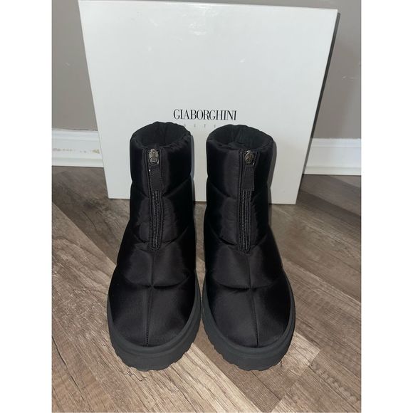 Gia Borghini Luna Short Puffy Boots EU37.5 $475 - Picture 9 of 11